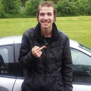 Meet your Posher, Jaron